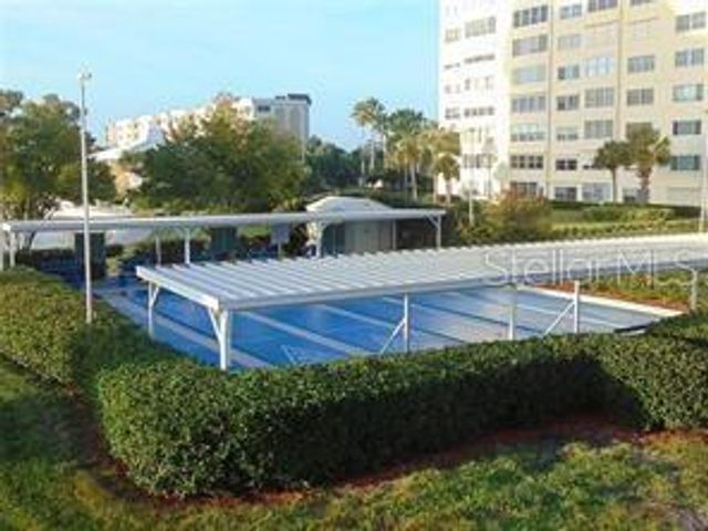 4550 COVE CIRCLE 303, St Petersburg, FL 33708