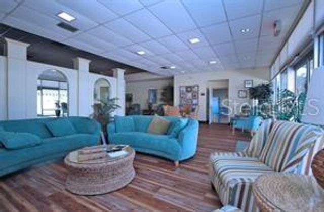 4550 COVE CIRCLE 303, St Petersburg, FL 33708