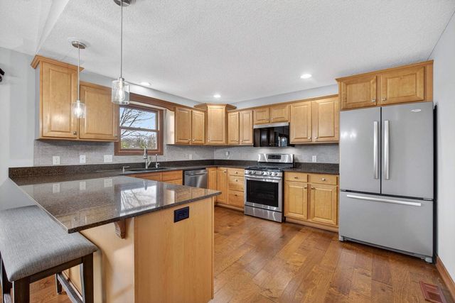 617 N 6th Street Circle, Princeton, IA 52768