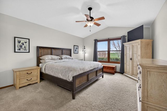 617 N 6th Street Circle, Princeton, IA 52768