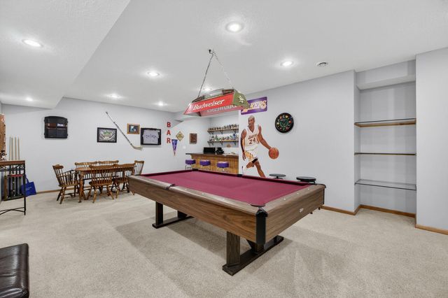 617 N 6th Street Circle, Princeton, IA 52768