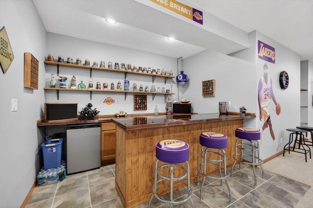 617 N 6th Street Circle, Princeton, IA 52768