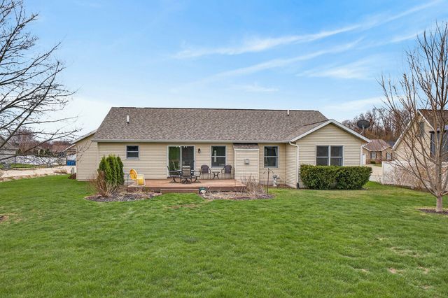 617 N 6th Street Circle, Princeton, IA 52768