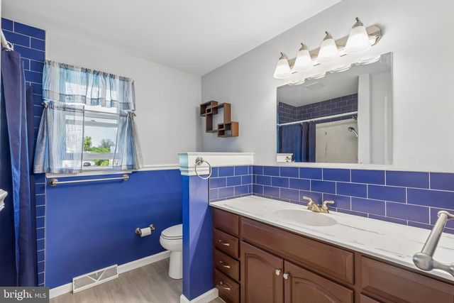 1375 DOWNING DR, Hatfield, PA 19440