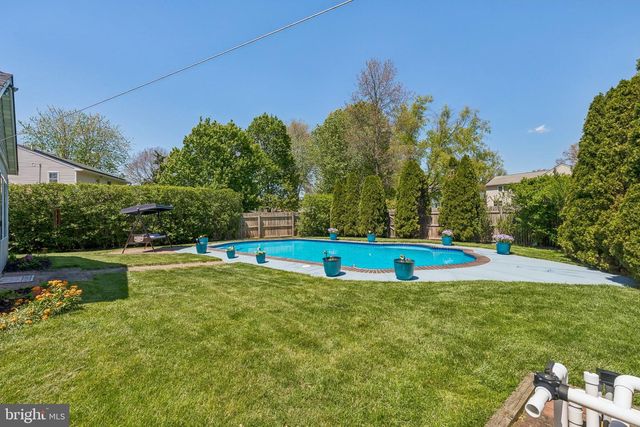 1375 DOWNING DR, Hatfield, PA 19440