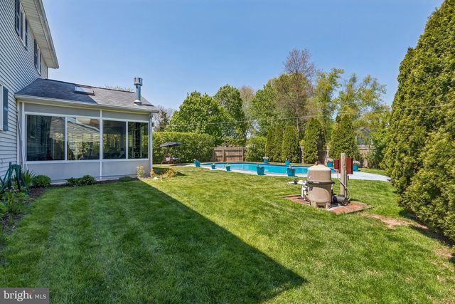 1375 DOWNING DR, Hatfield, PA 19440