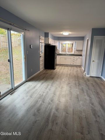 7 A Elgin Street, Colonie, NY 12205