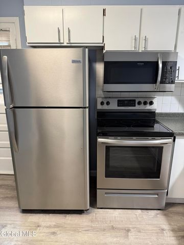 7 A Elgin Street, Colonie, NY 12205