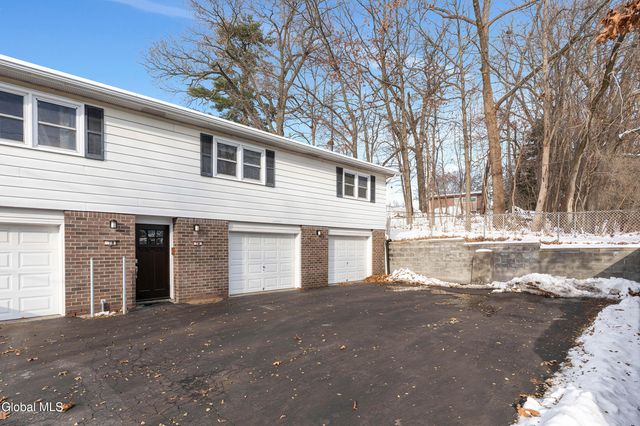 7 A Elgin Street, Colonie, NY 12205