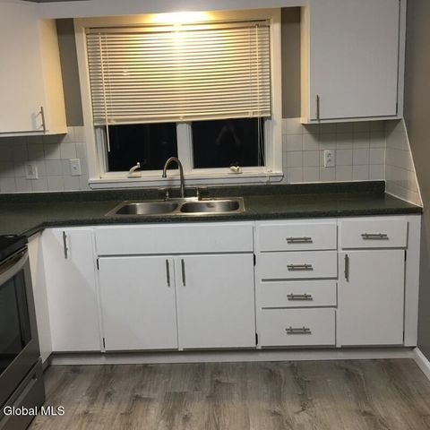 7 A Elgin Street, Colonie, NY 12205