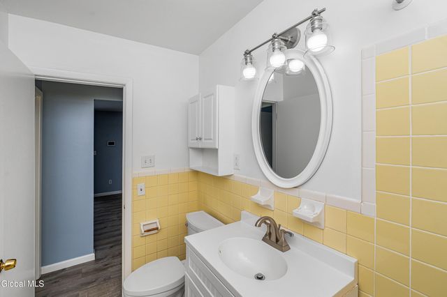 7 A Elgin Street, Colonie, NY 12205