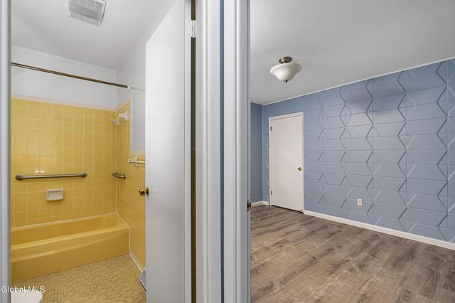 7 A Elgin Street, Colonie, NY 12205