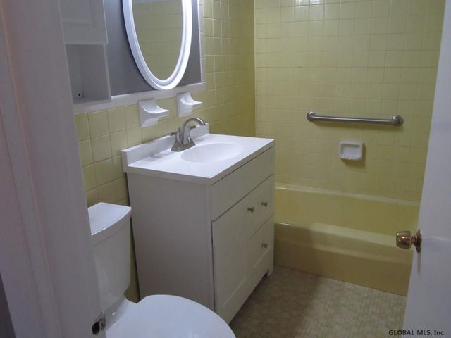 7 A Elgin Street, Colonie, NY 12205