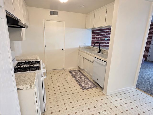 850 Vallejo, Simi Valley, CA 93065