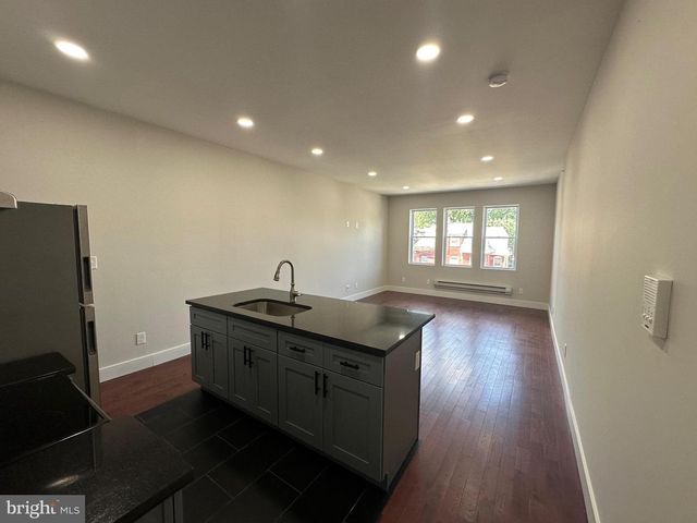 1806 W ONTARIO ST, Philadelphia, PA 19140