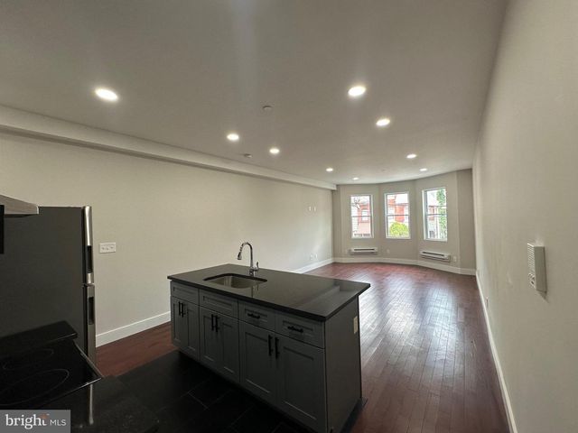 1806 W ONTARIO ST, Philadelphia, PA 19140