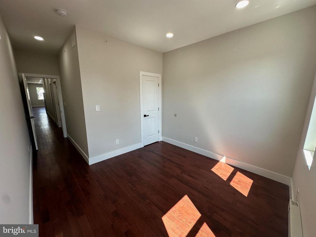 1806 W ONTARIO ST, Philadelphia, PA 19140