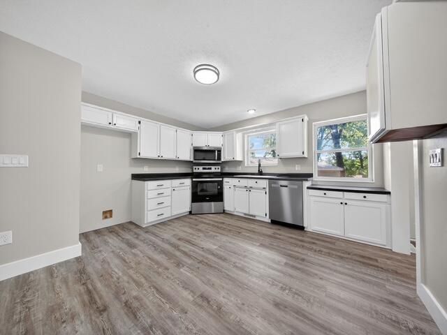 5 Golden Drive, Kimberling City, MO 65686