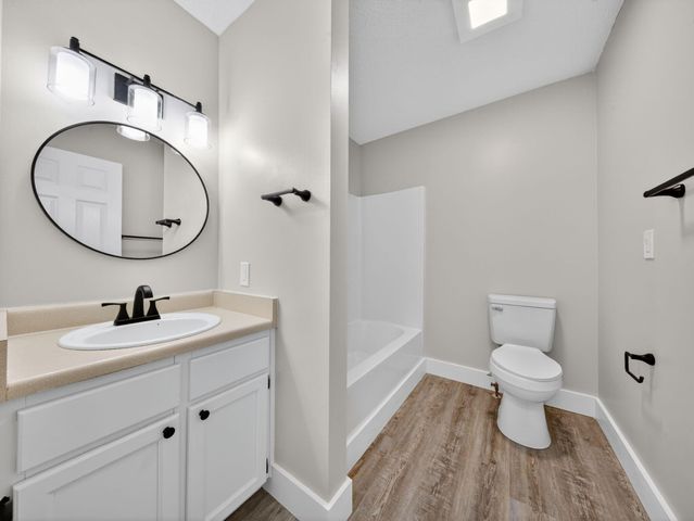 5 Golden Drive, Kimberling City, MO 65686