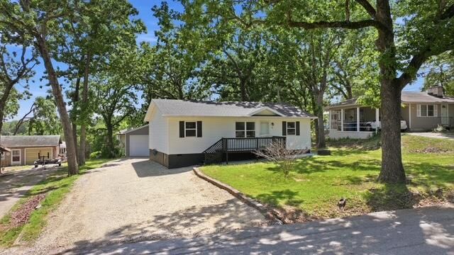 5 Golden Drive, Kimberling City, MO 65686