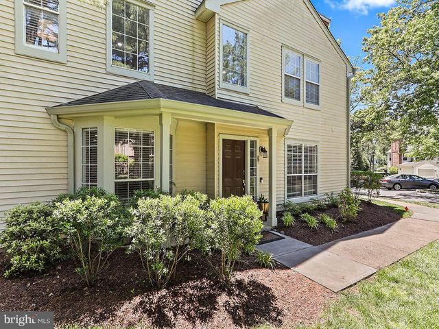 6 HEATH CT, Princeton, NJ 08540