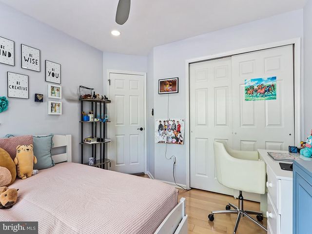 6 HEATH CT, Princeton, NJ 08540