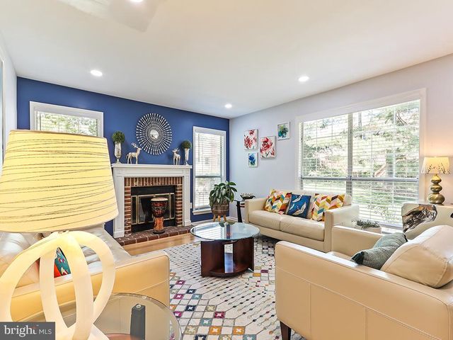 6 HEATH CT, Princeton, NJ 08540