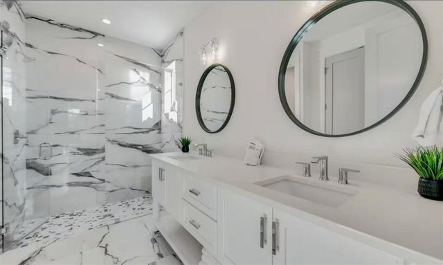 2210 AVENUE A, Bradenton Beach, FL 34217