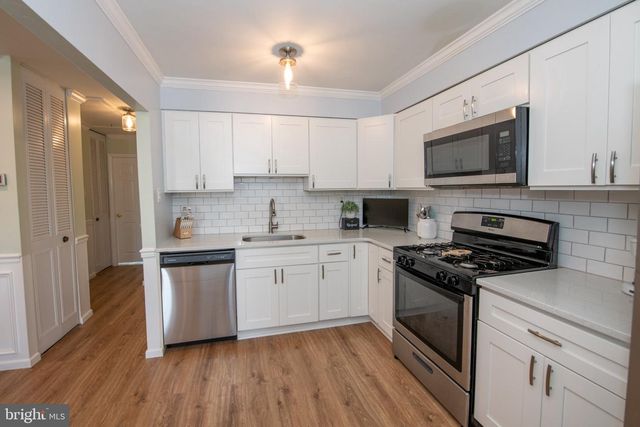 4225 CHALFONT PL, Philadelphia, PA 19154