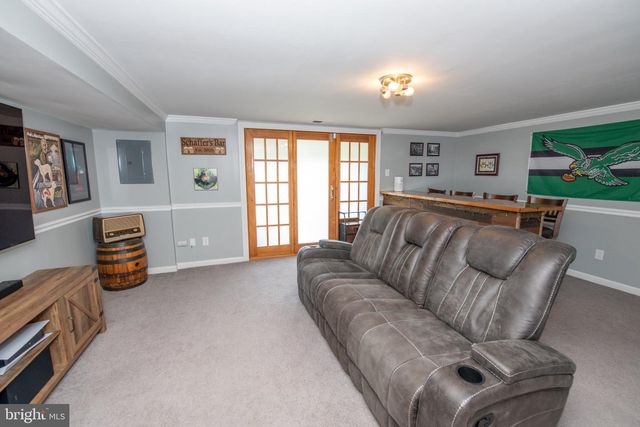 4225 CHALFONT PL, Philadelphia, PA 19154