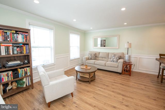 4225 CHALFONT PL, Philadelphia, PA 19154