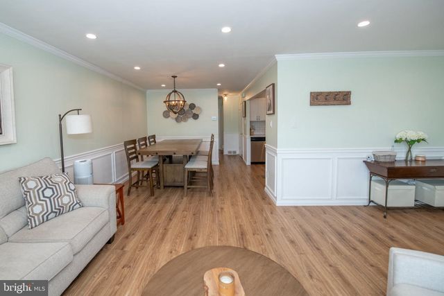 4225 CHALFONT PL, Philadelphia, PA 19154