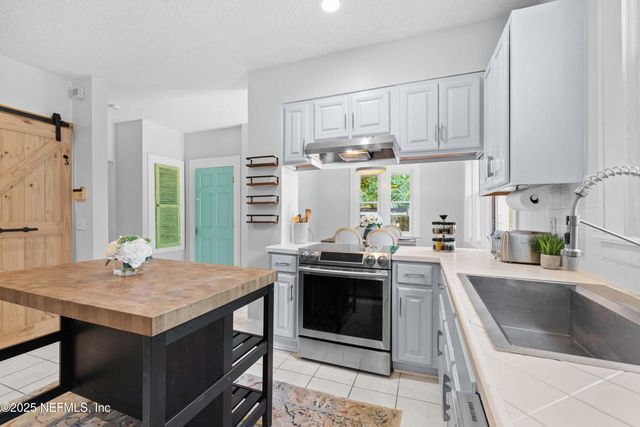 4227 WOODMERE Street, Jacksonville, FL 32210