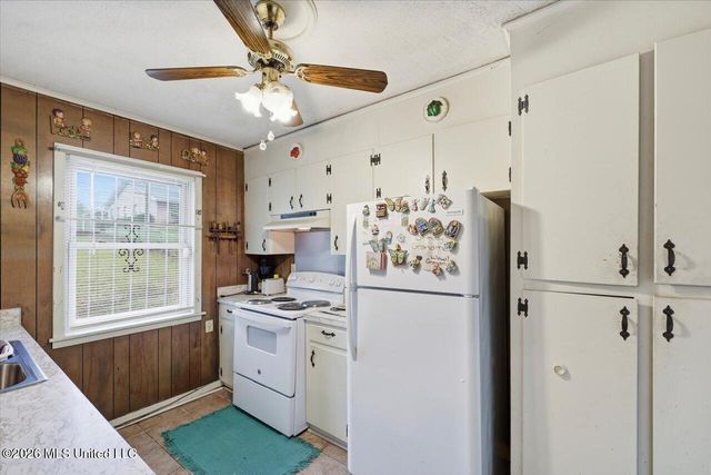 1511 Lowery Lane, Jackson, MS 39209