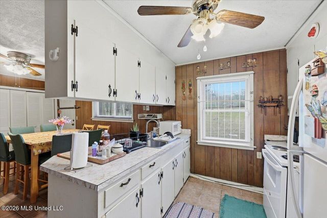 1511 Lowery Lane, Jackson, MS 39209