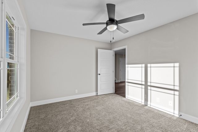 361 Burley Barn Rd, Clarksville, TN 37042
