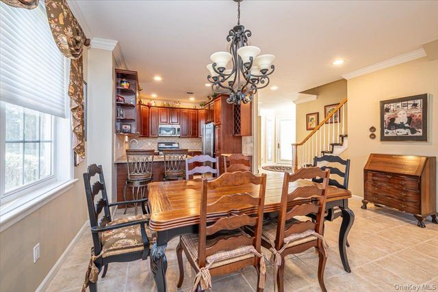 420 Florencia Place, Melville, NY 11747