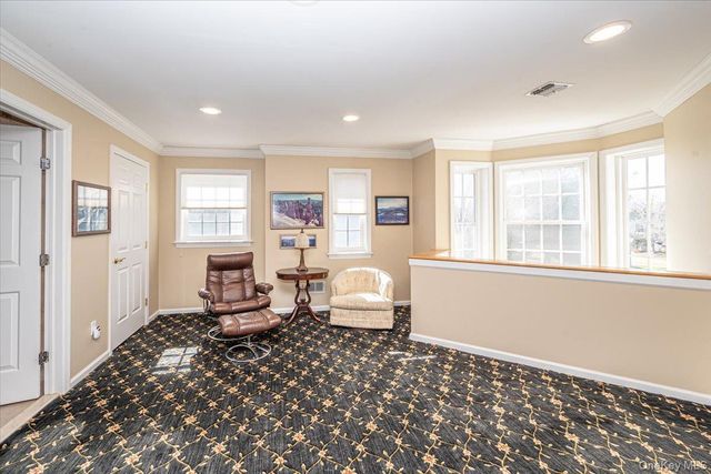 420 Florencia Place, Melville, NY 11747