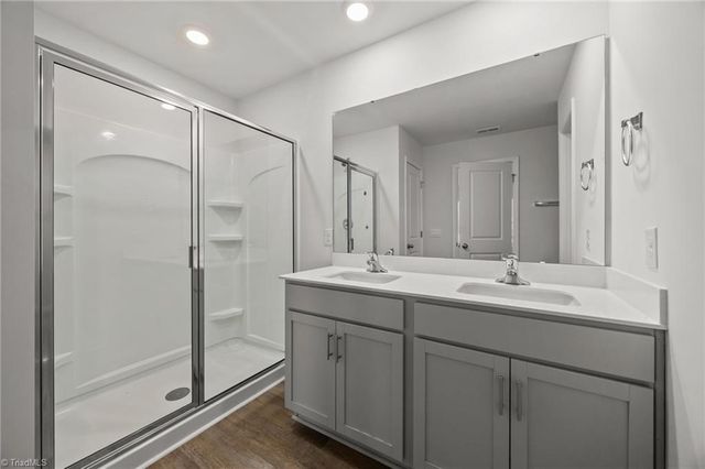 4604 Heatherly Road, Winston-salem, NC 27105