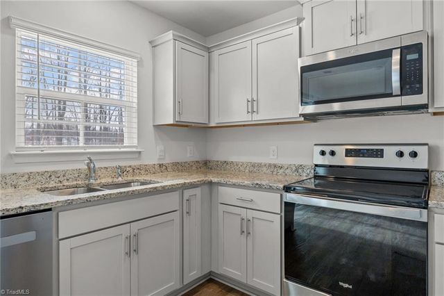 4604 Heatherly Road, Winston-salem, NC 27105