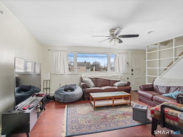 69 Seaver Circle, Bridgeport, CT 06606