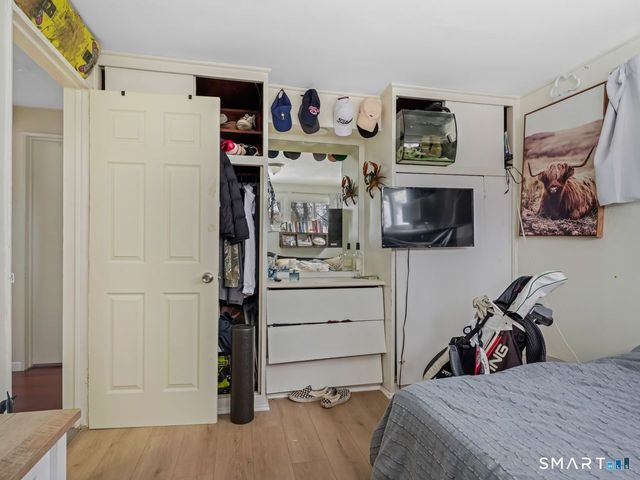 69 Seaver Circle, Bridgeport, CT 06606