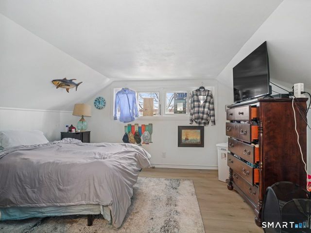 69 Seaver Circle, Bridgeport, CT 06606