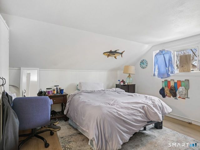 69 Seaver Circle, Bridgeport, CT 06606