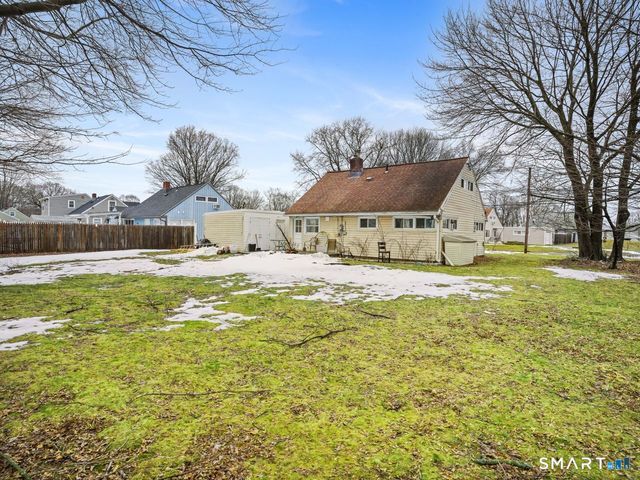 69 Seaver Circle, Bridgeport, CT 06606