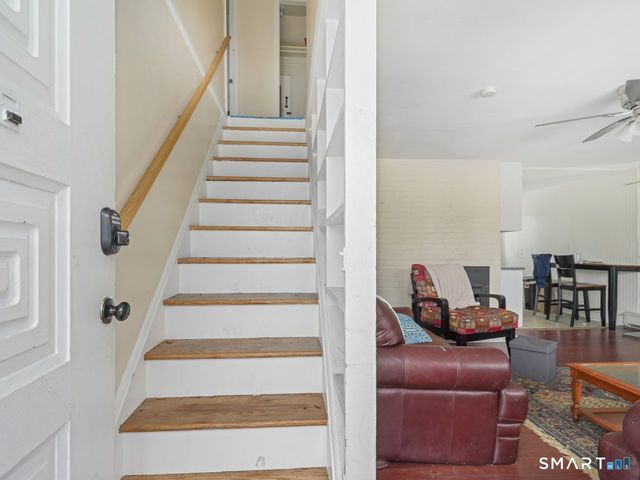 69 Seaver Circle, Bridgeport, CT 06606