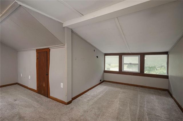 19739 185th Road, Marshall, MO 65340