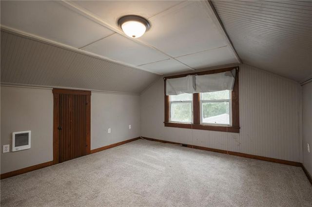 19739 185th Road, Marshall, MO 65340