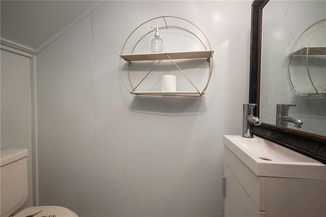 19739 185th Road, Marshall, MO 65340