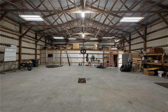 19739 185th Road, Marshall, MO 65340